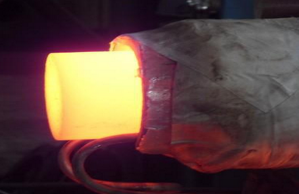 高频加热机设备在逆变时采用滤波电容