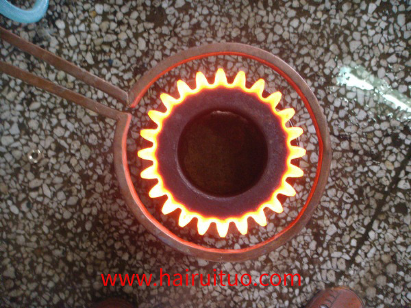 海拓淬火制造商教你如何保养淬火机床