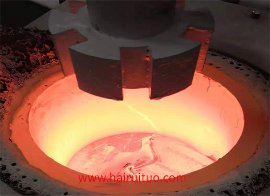 小规模感应熔炼炉逆变时的差异