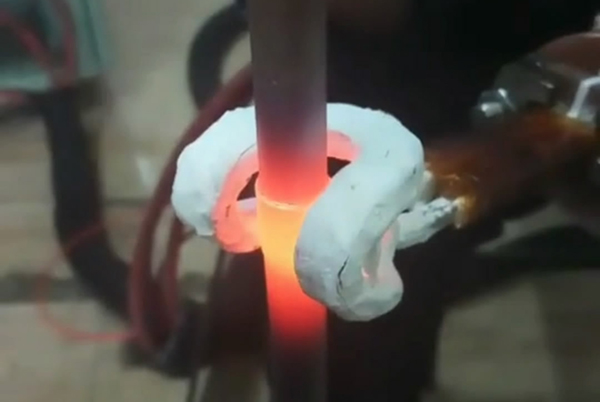 高频感应钎焊用于焊接各种各样金属产品