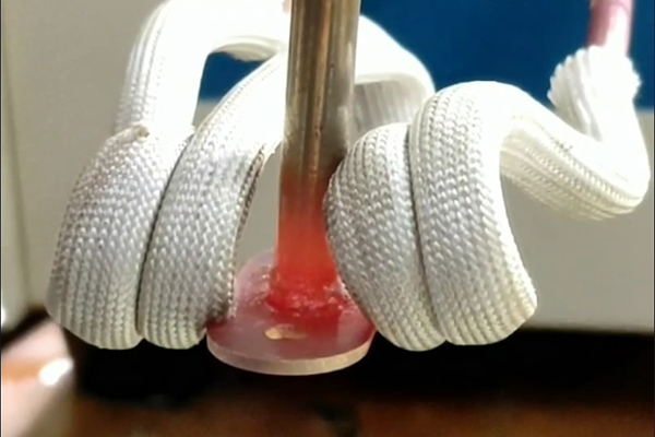 高频感应加热机对铜管焊接,受热均匀易操作控制