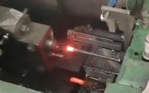 棒料自动化热墩设备-中频锻造加热炉