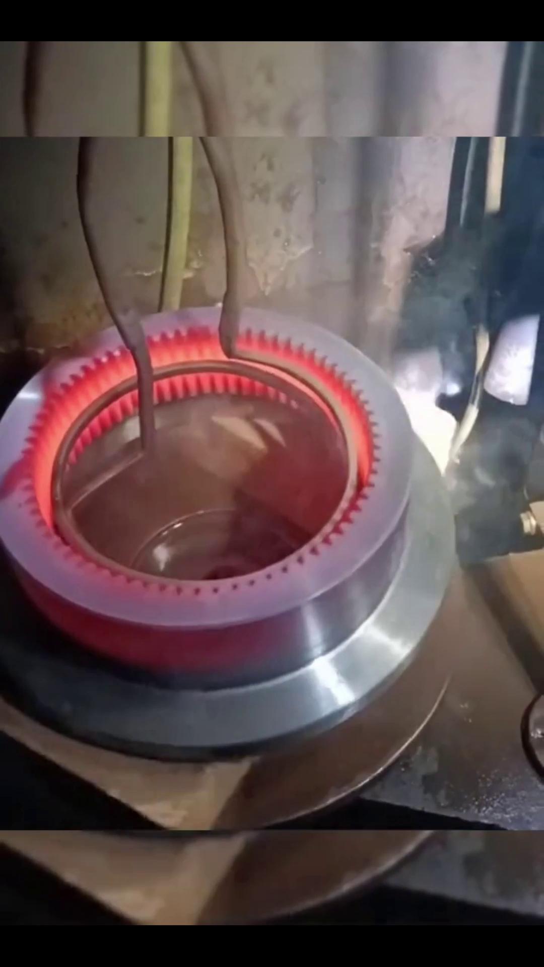 感应内孔加热设备,高效节能更省心