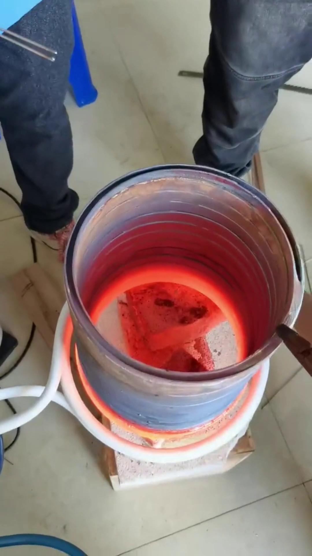 还有人问你们的高频机能不能焊接更大直径的铜管,那么这个应该足够大了吧高频焊接机