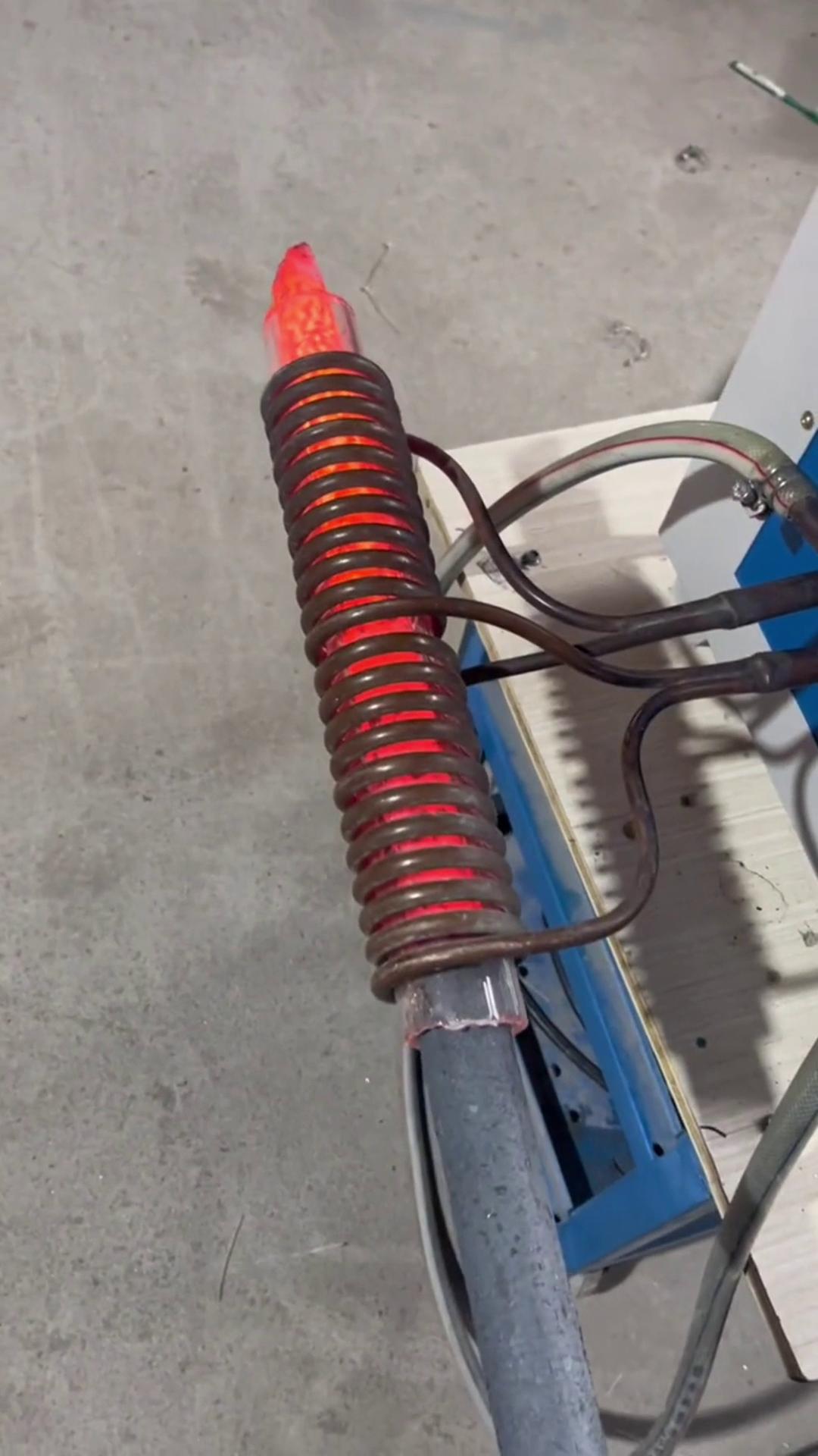 超音频感应加热设备-棒材在线加热退火机