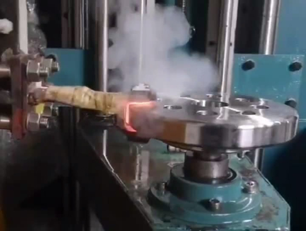 �����д����������豸˳��ͨ��Ԥ����