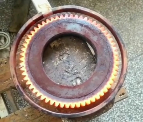 ��Ƶ��Ӧ�����豸�����ڳ��ִ��