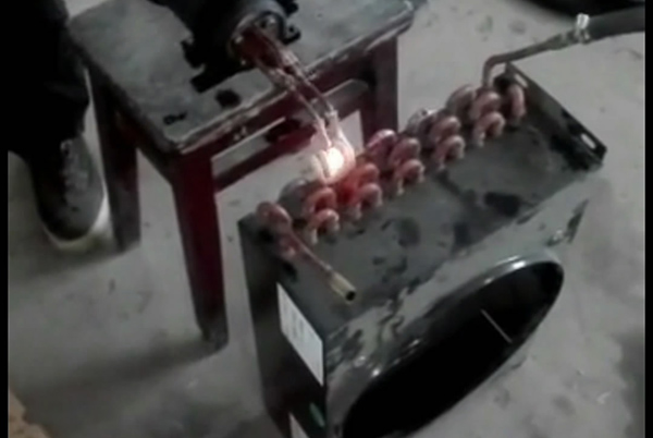 �յ��ܵ����Ӹ�Ƶ��Ӧ�����豸��Ƶǥ���ֳ��ӳ������ƶ����ڸ�Ӧ����ͭ�ܺ���