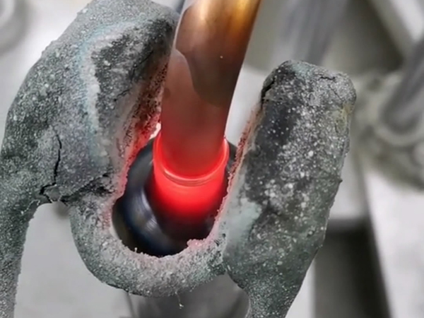 �ֳ�ʽ��Ƶͭ�ܺ��ӻ�