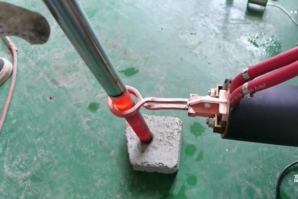 �����ֳ�ʽ��Ƶ���Ȼ��Բ���ְ����ȴ������