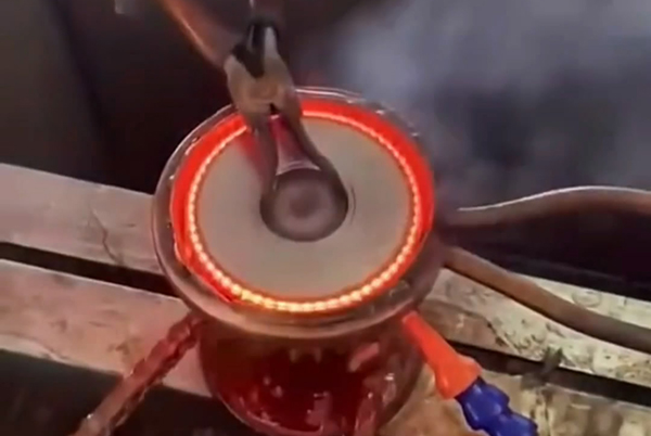 �ø�Ƶ�����Գ��ִ���ȴ���