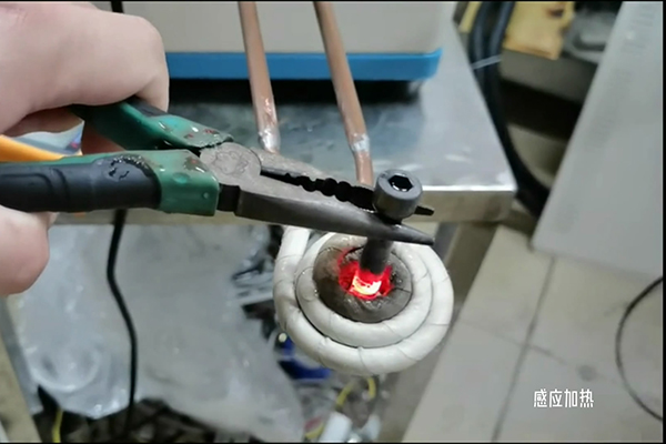 ��Ӧ���������ٶȿ죬һ���պ��������