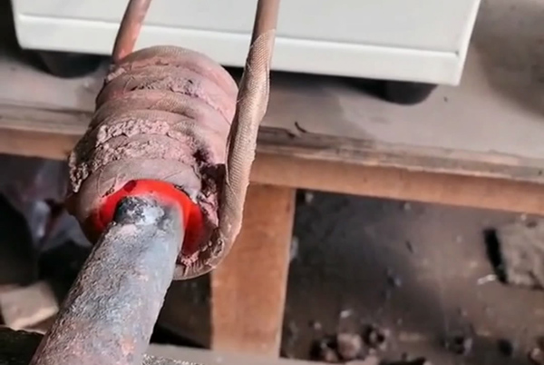 ���ͷ���ӿ��Ը�Ƶ���Ȼ����ȴ���˻��ȴ���