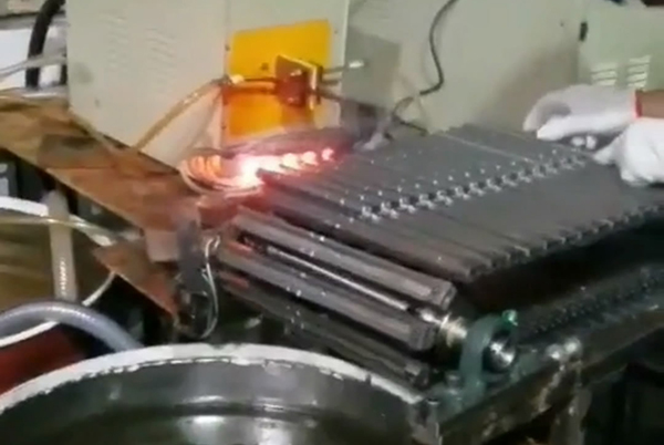 ����ʽ�ְ�������Ӧ���ȶ����豸����ͷ���ʹ��ȴ���