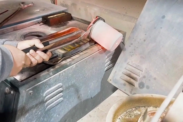 һ��ʽ����¯���и�Ƶ�۽������������������豸���ɶ��ƴ�С