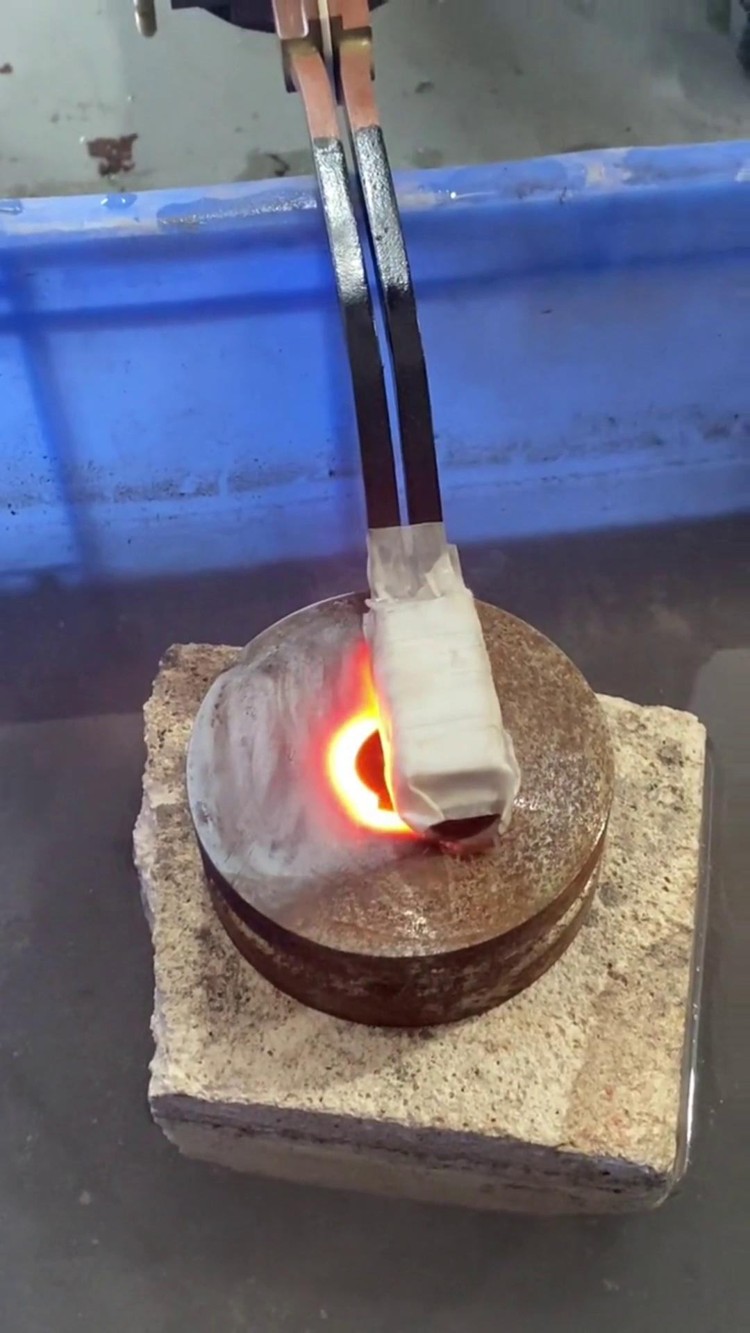 �ֳ�ʽ��Ӧ�����豸��Ƶ��Ӧ���Ȼ������������ȴ���