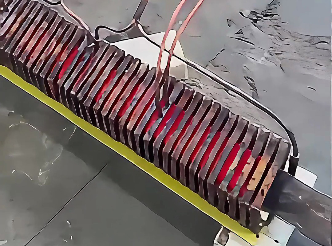 大直径长棒料加热首选中频炉：解析高频机的局限性与中频机的适配性