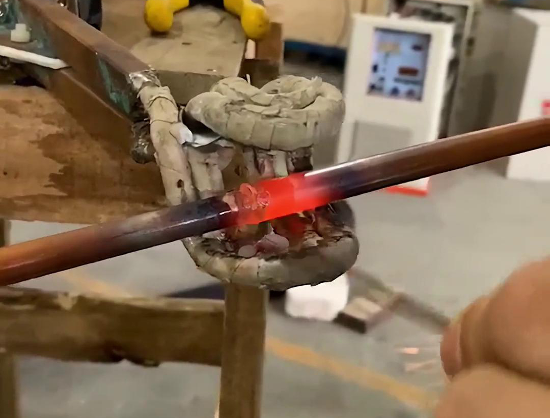 手持式高频焊机,横竖焊接铜管,方便操作