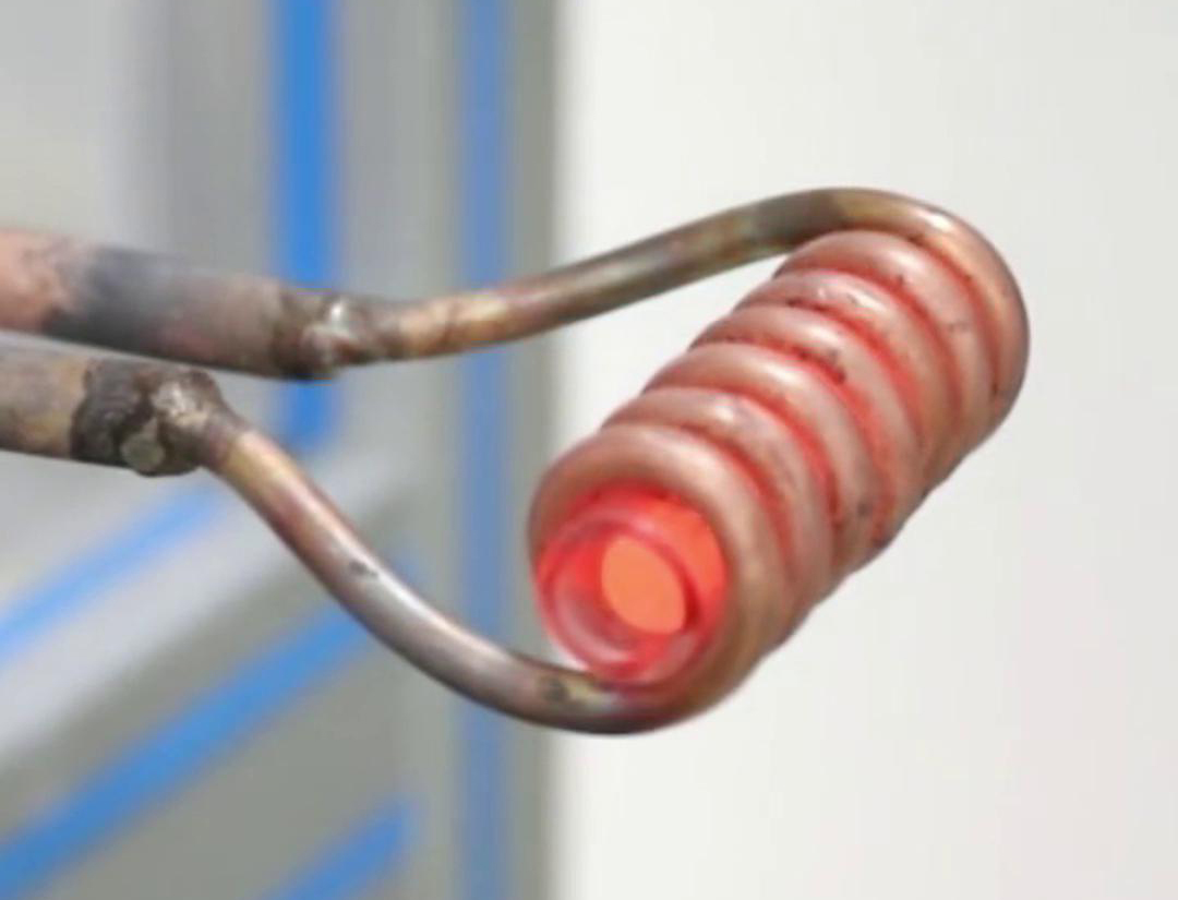 感应加热具有许多优点，如加热速度快、加热均匀、可控性强等