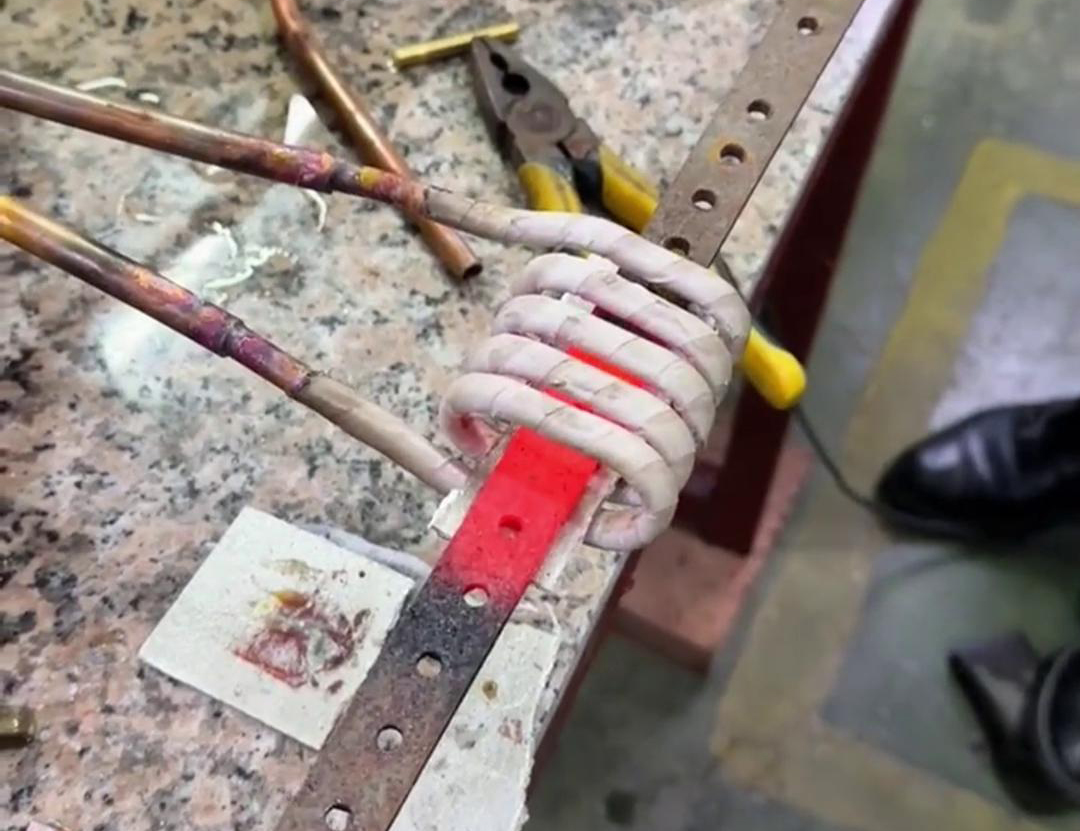 不锈钢条用超蓝鲸体育高清直播官网入口
退火，一秒加热800度