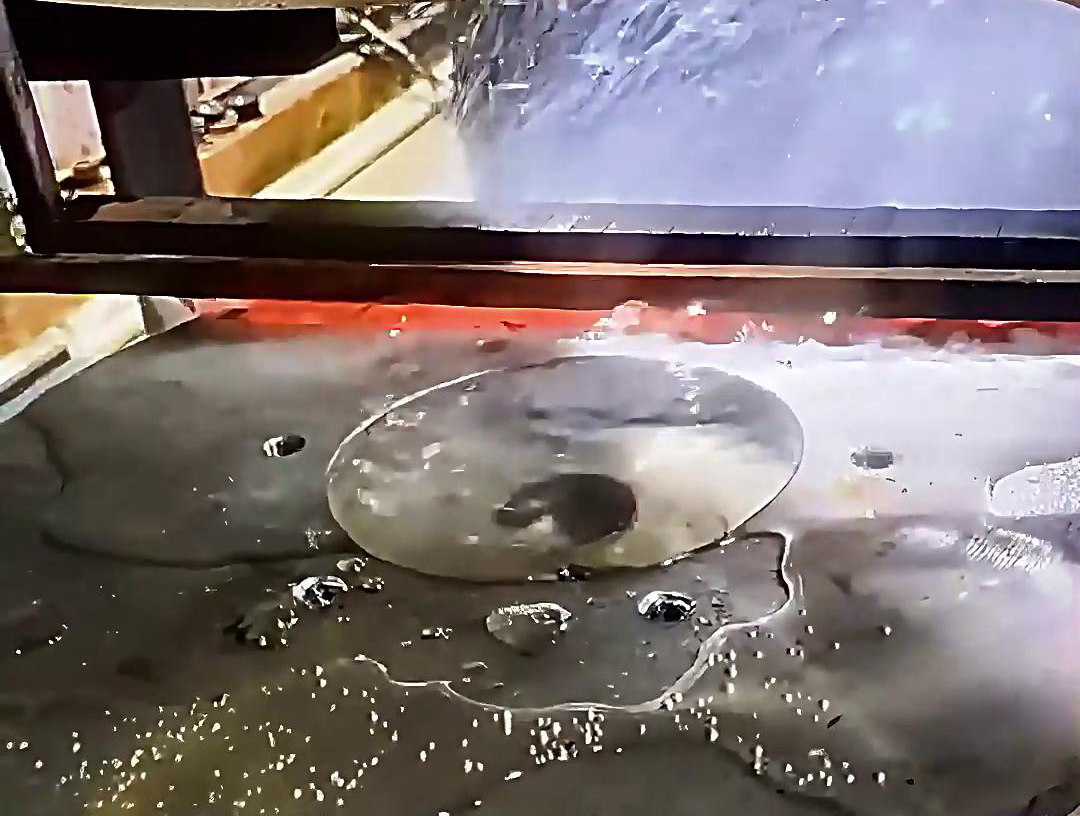 高频平面淬火还可以根据客户的特殊需求进行定制化处理