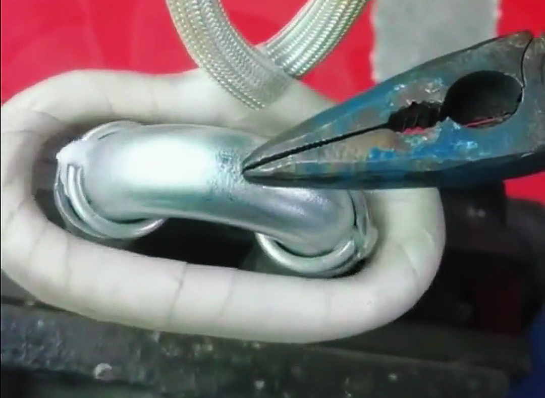 蓝鲸体育高清直播官网入口
焊接铝管的效率在多数工业场景中已达到行业水平