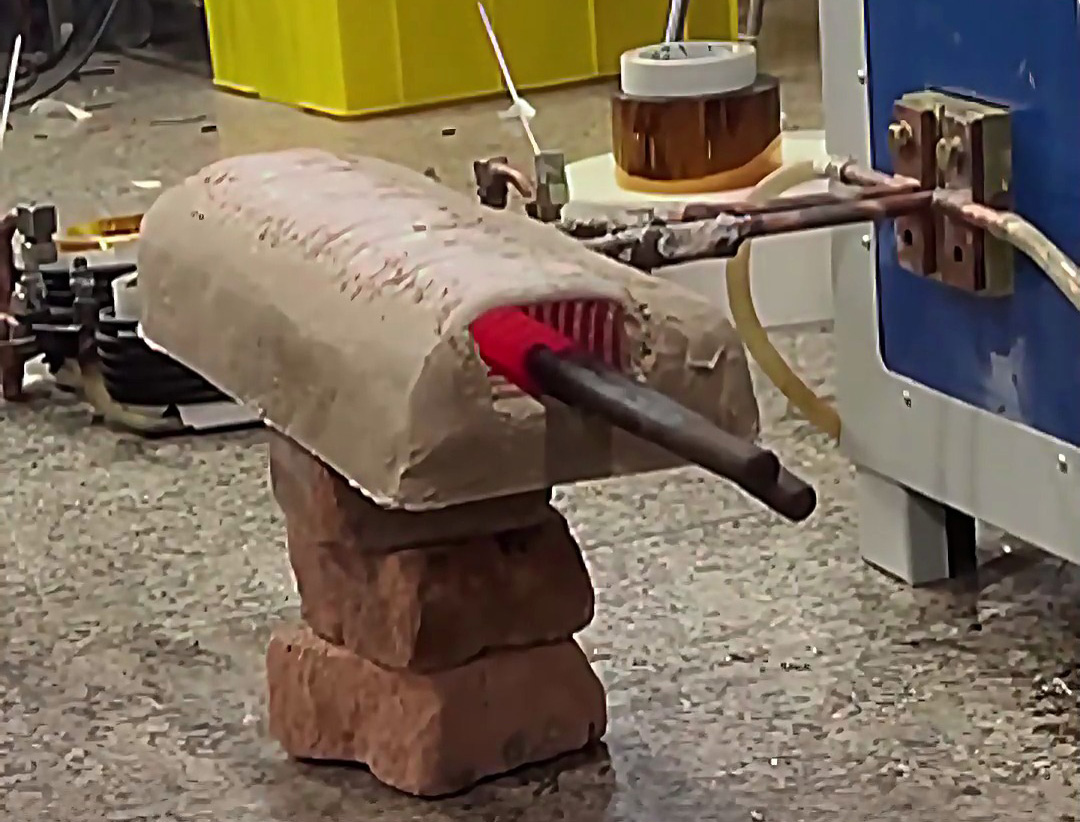 为什么选择高频感应加热机加热铁钳？